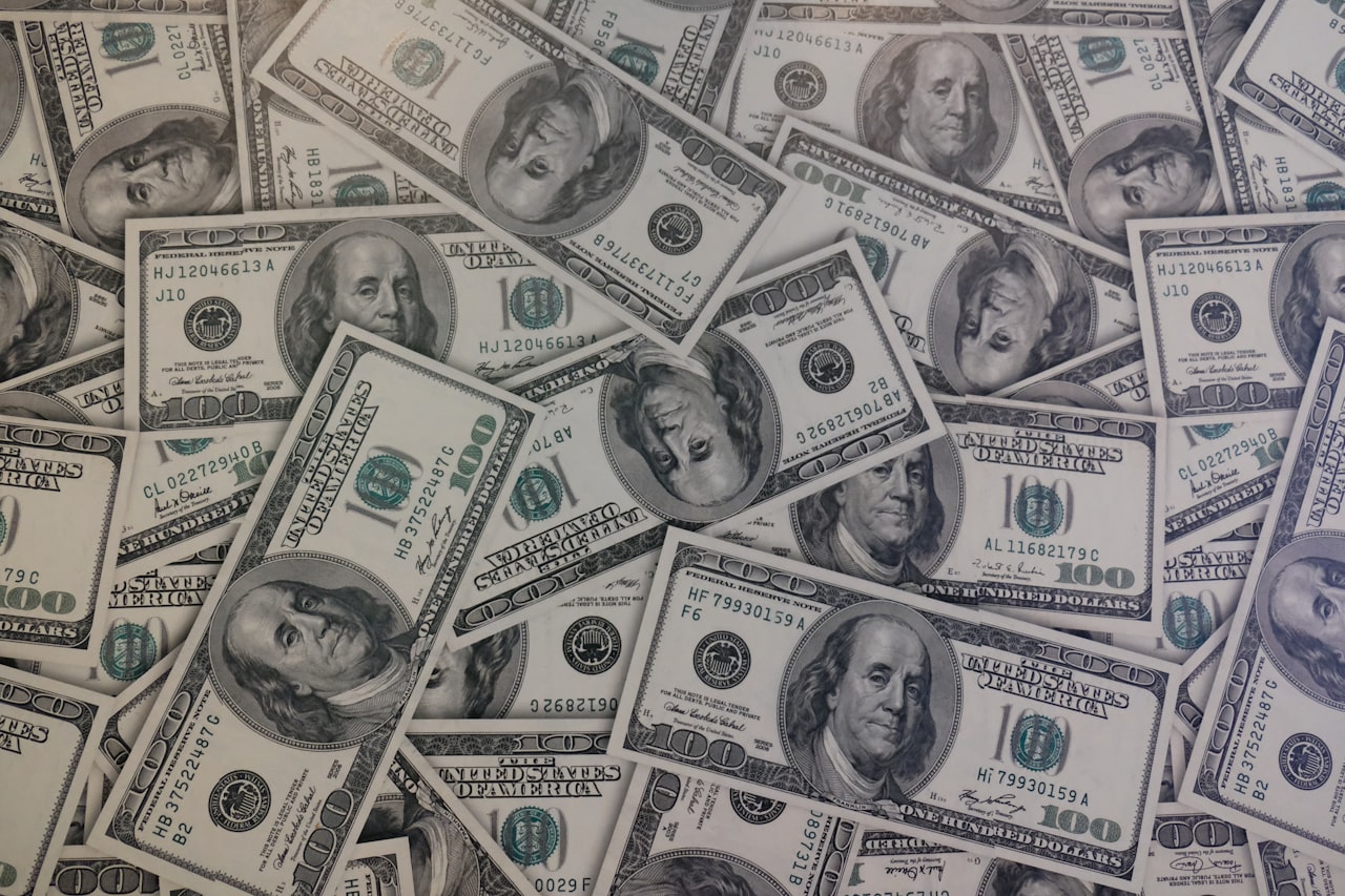 Cash representing compensation in a Georgia car accident claim
